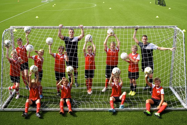PSV Eindhoven Football Tour 1 having-fun-group-photo PSV Eindhoven Football Tour