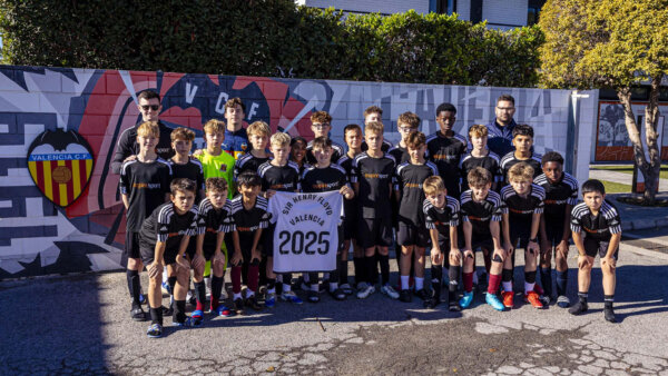 Sir Henry Floyd Group with Valencia CF